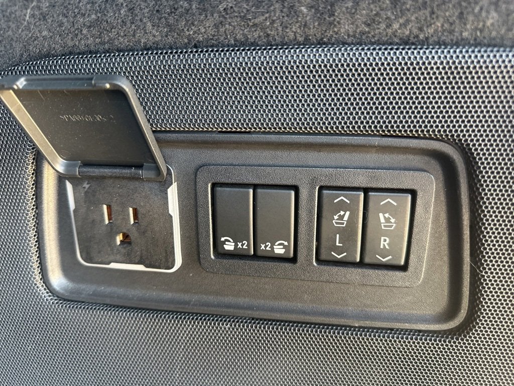 2022 Cadillac Escalade Sport