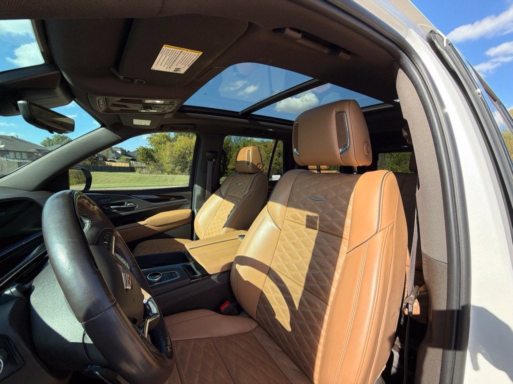 2022 Cadillac Escalade Sport