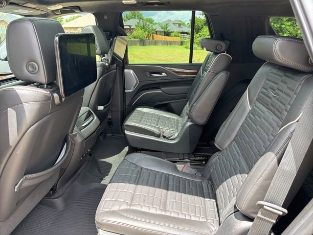 2023 Cadillac Escalade Sport Platinum