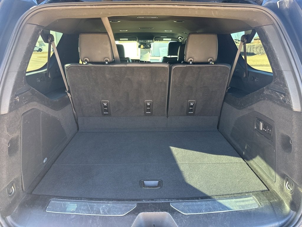 2024 Cadillac Escalade ESV Luxury