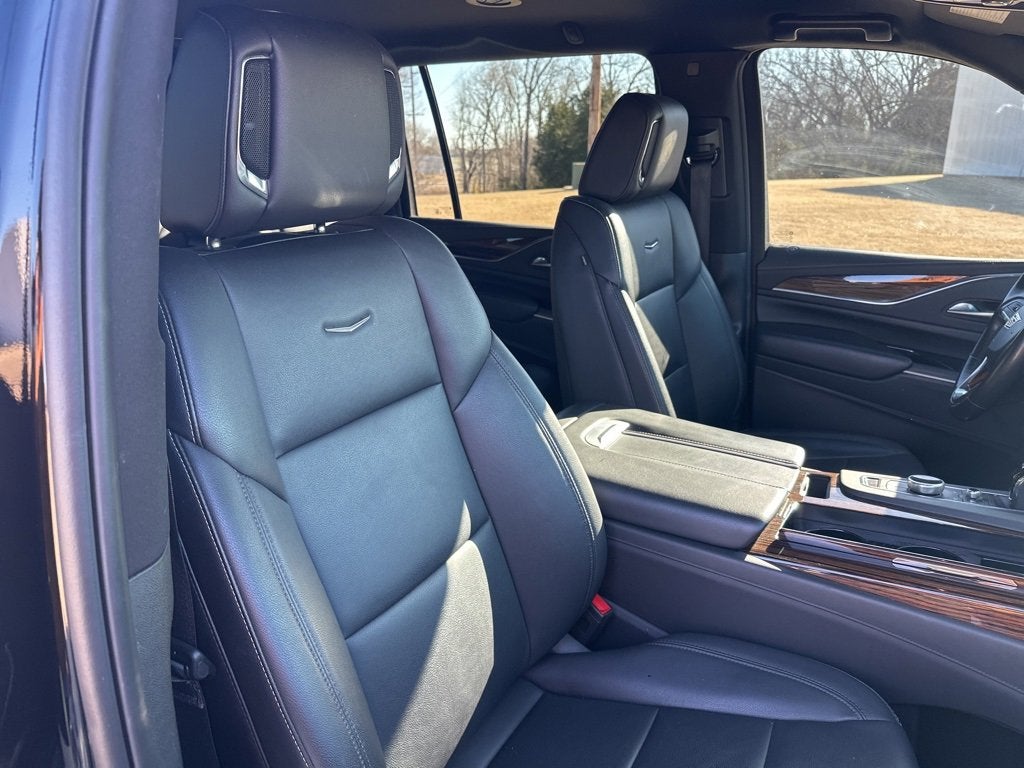 2024 Cadillac Escalade ESV Luxury