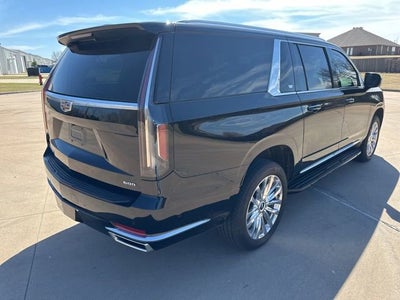 2022 Cadillac Escalade ESV Premium Luxury
