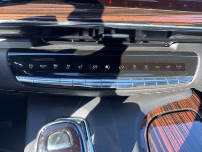 2023 Cadillac Escalade ESV Premium Luxury