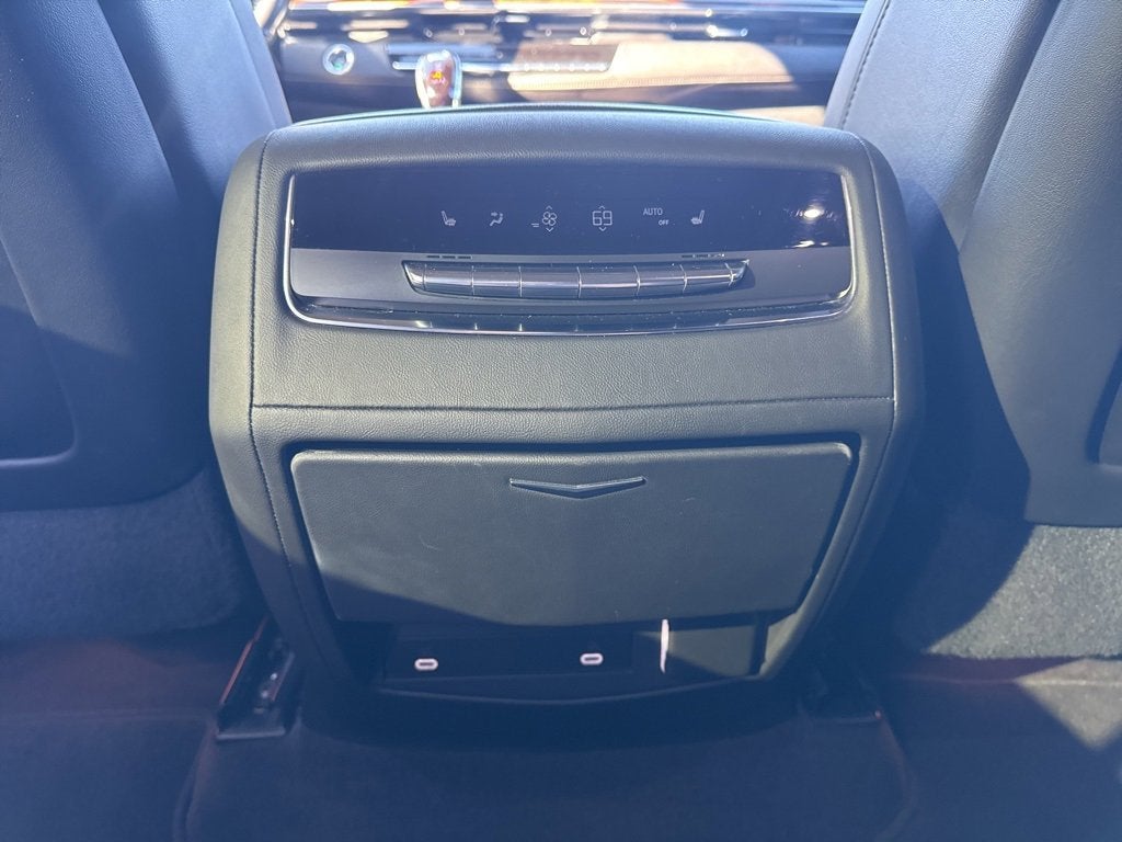 2023 Cadillac Escalade ESV Premium Luxury