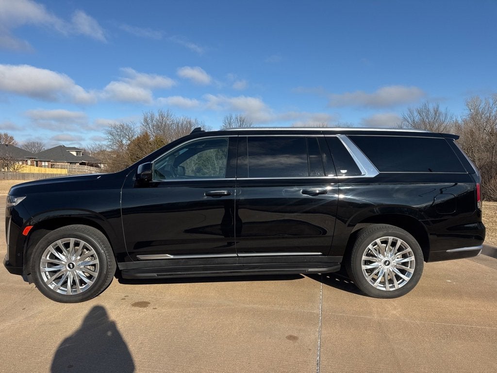 2023 Cadillac Escalade ESV Premium Luxury