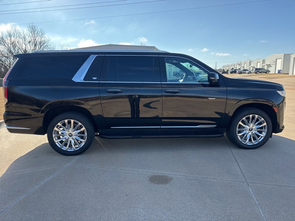 2023 Cadillac Escalade ESV Premium Luxury