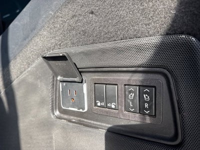 2023 Cadillac Escalade ESV Premium Luxury