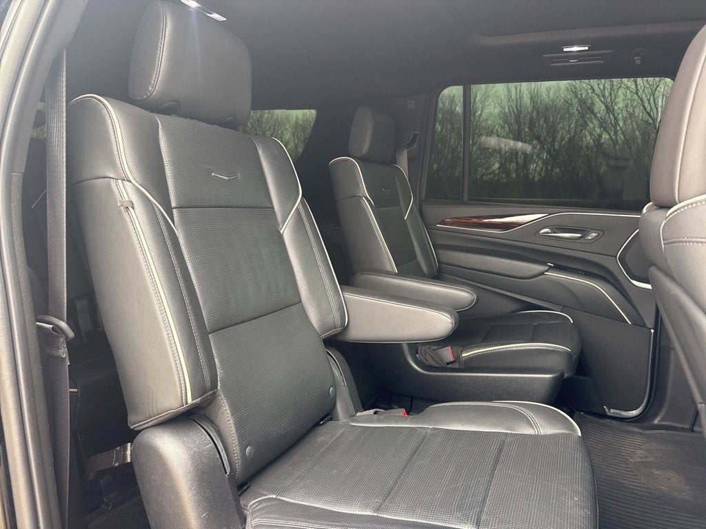 2023 Cadillac Escalade ESV Premium Luxury