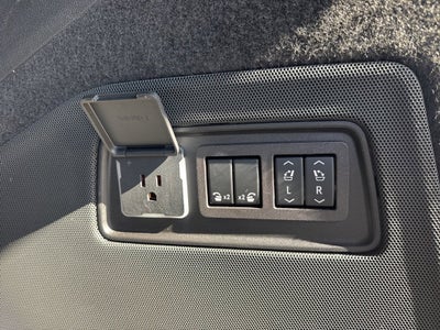 2023 Cadillac Escalade ESV Premium Luxury