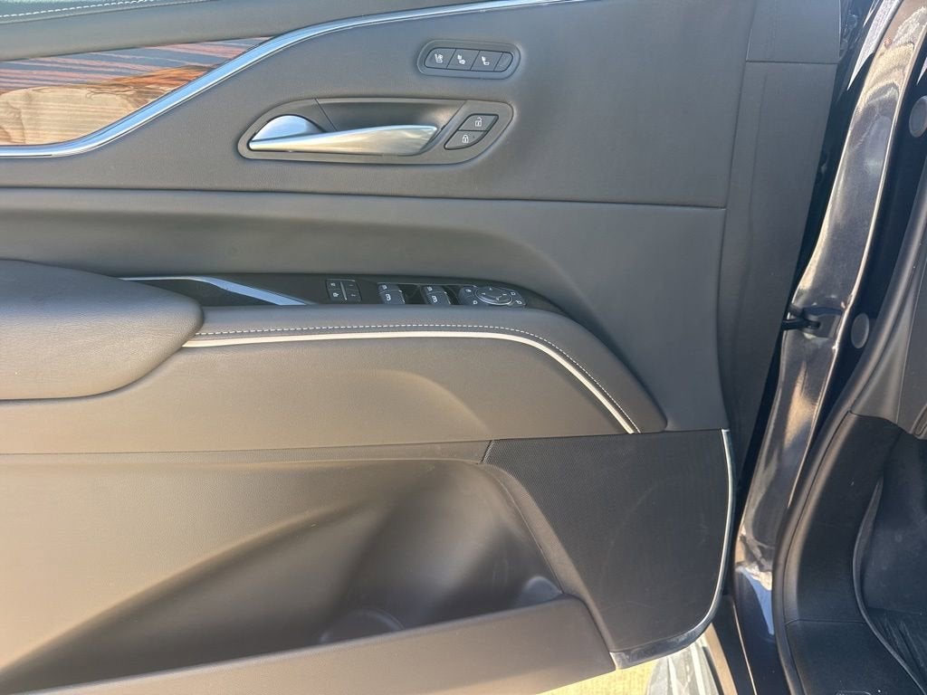 2024 Cadillac Escalade ESV Premium Luxury