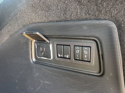 2024 Cadillac Escalade ESV Premium Luxury