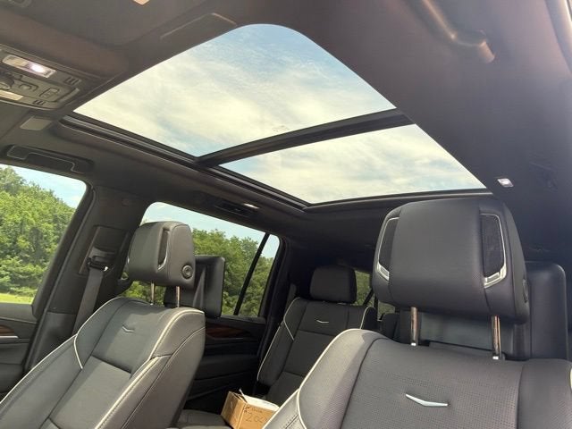 2024 Cadillac Escalade ESV Premium Luxury