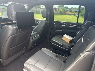 2024 Cadillac Escalade ESV Premium Luxury