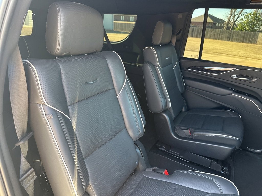 2022 Cadillac Escalade ESV Sport