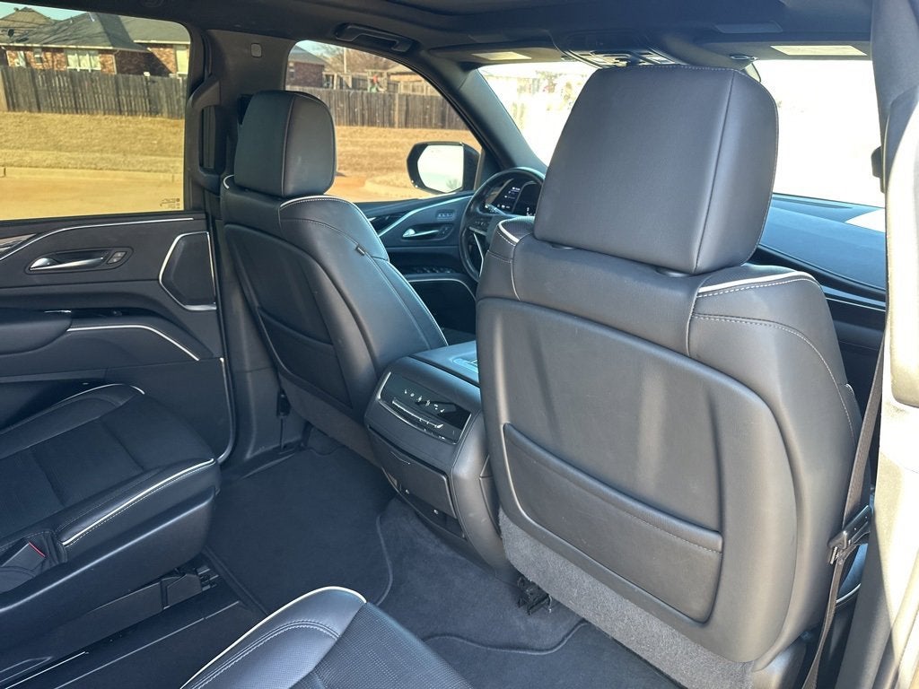 2022 Cadillac Escalade ESV Sport