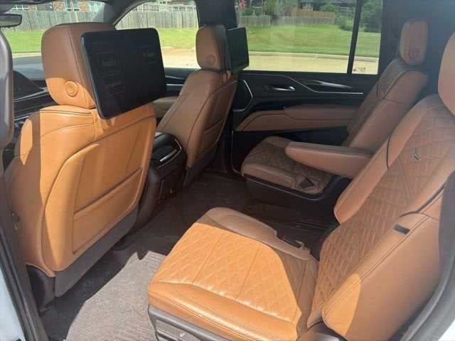 2023 Cadillac Escalade ESV Sport