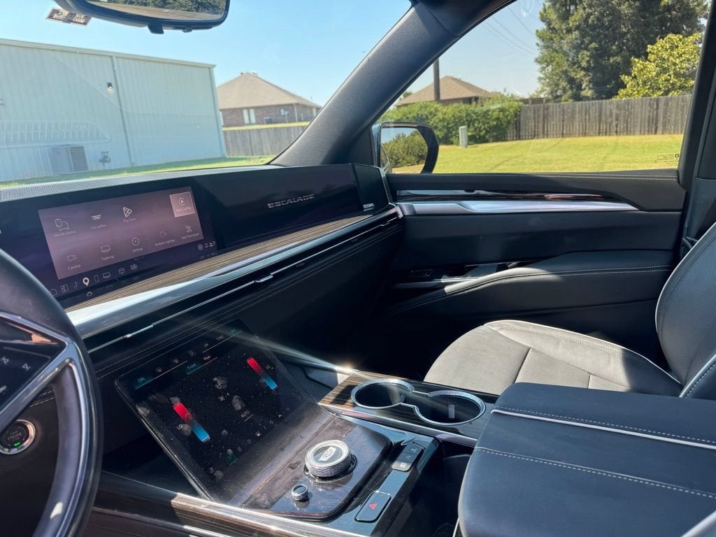 2026 Cadillac Escalade Luxury