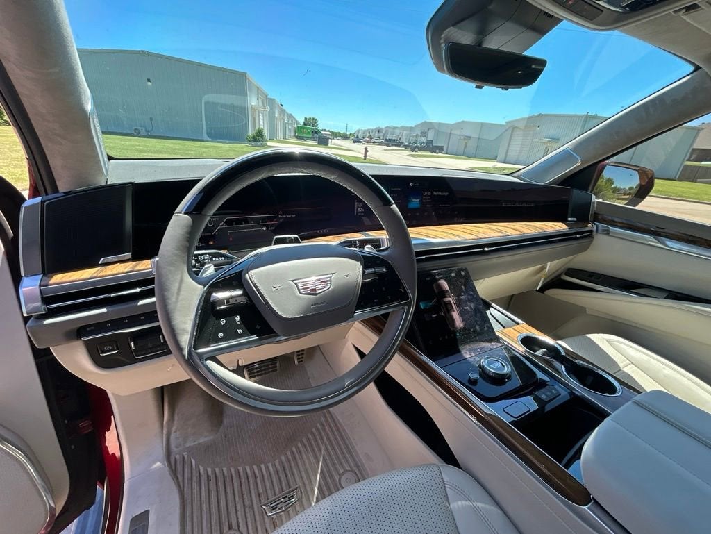 2025 Cadillac Escalade Sport Platinum