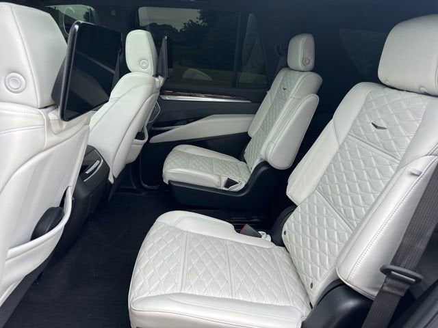 2025 Cadillac Escalade Sport Platinum