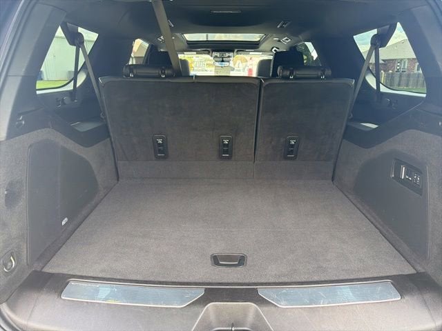 2025 Cadillac Escalade ESV Premium Luxury