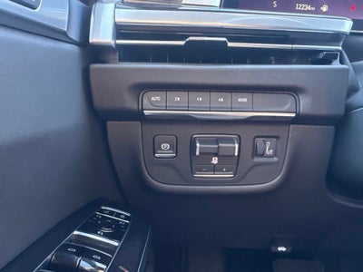 2025 Cadillac Escalade ESV Premium Luxury