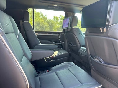 2025 Cadillac Escalade ESV Premium Luxury