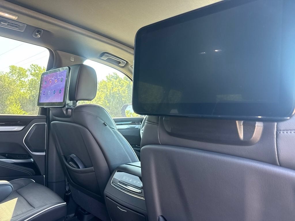 2025 Cadillac Escalade ESV Premium Luxury