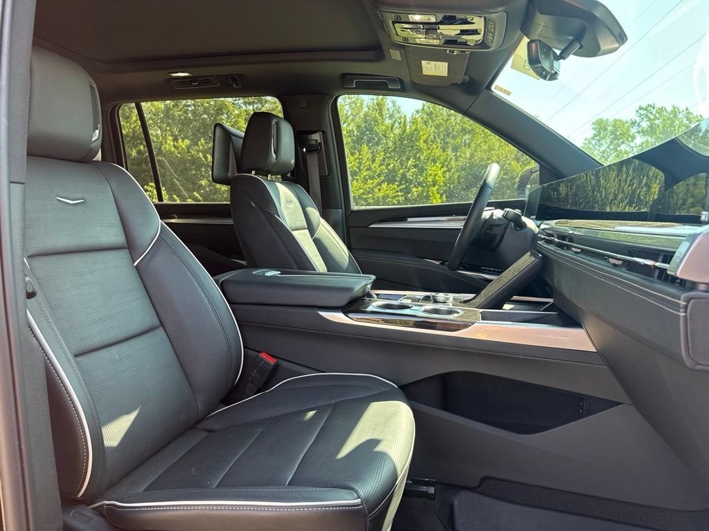 2025 Cadillac Escalade ESV Premium Luxury