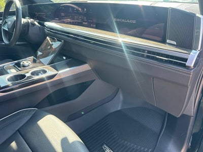 2025 Cadillac Escalade ESV Premium Luxury