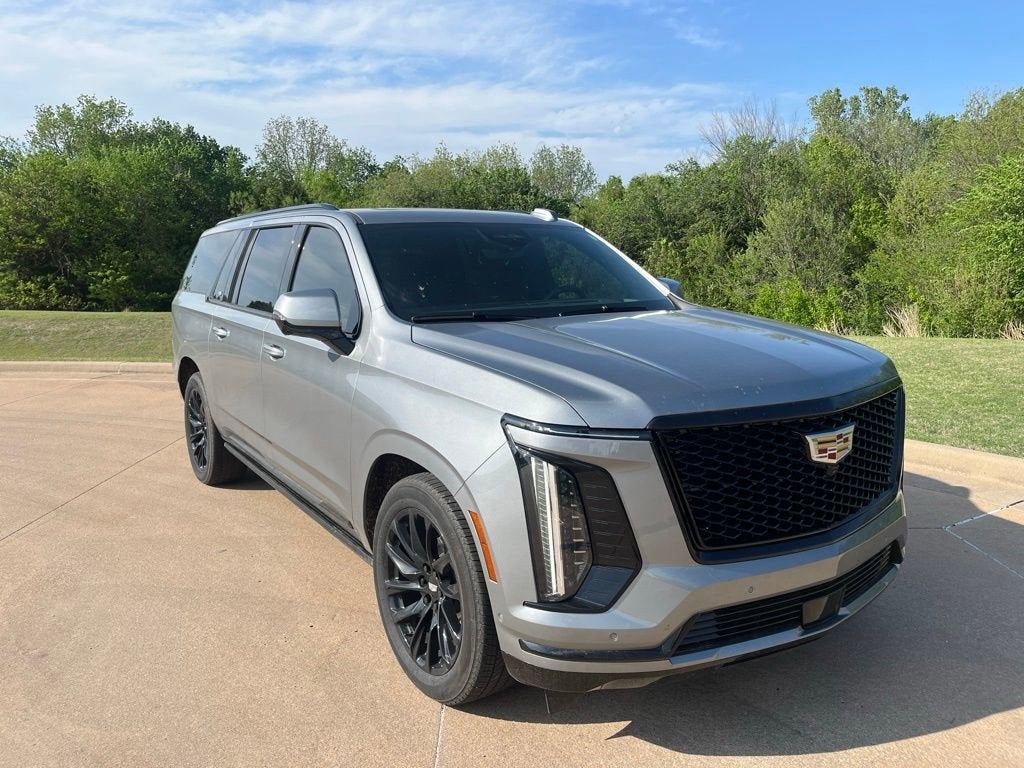 2025 Cadillac Escalade ESV Sport