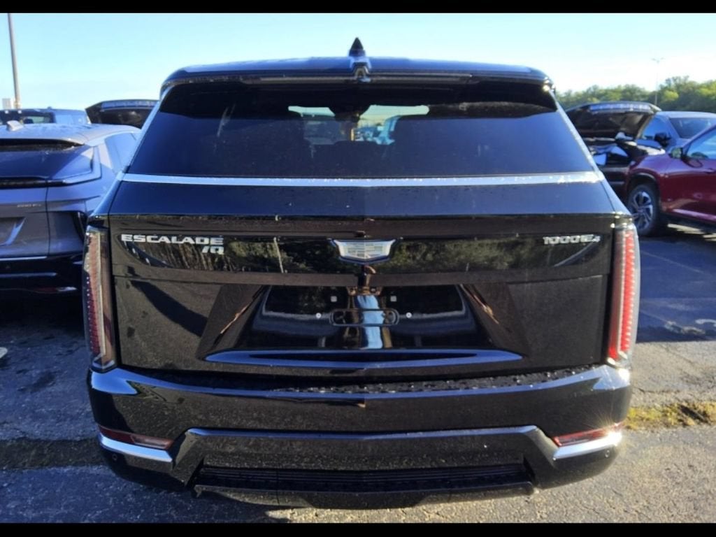 2025 Cadillac ESCALADE IQ Luxury 1
