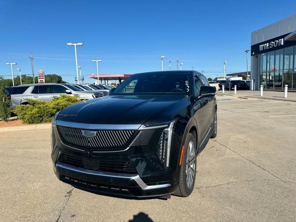 2025 Cadillac ESCALADE IQ Luxury 2