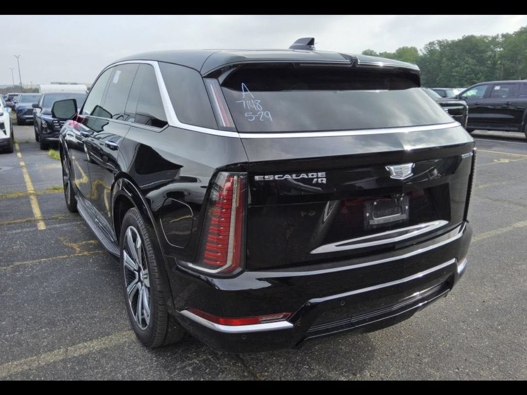 2025 Cadillac ESCALADE IQ Luxury 2