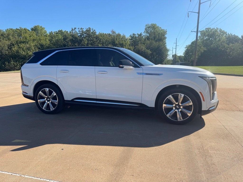2025 Cadillac ESCALADE IQ Luxury 2