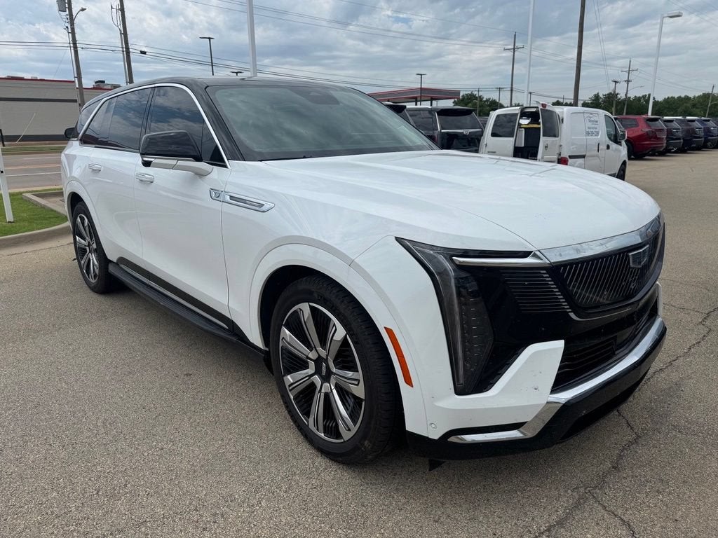 2025 Cadillac ESCALADE IQ Luxury 2