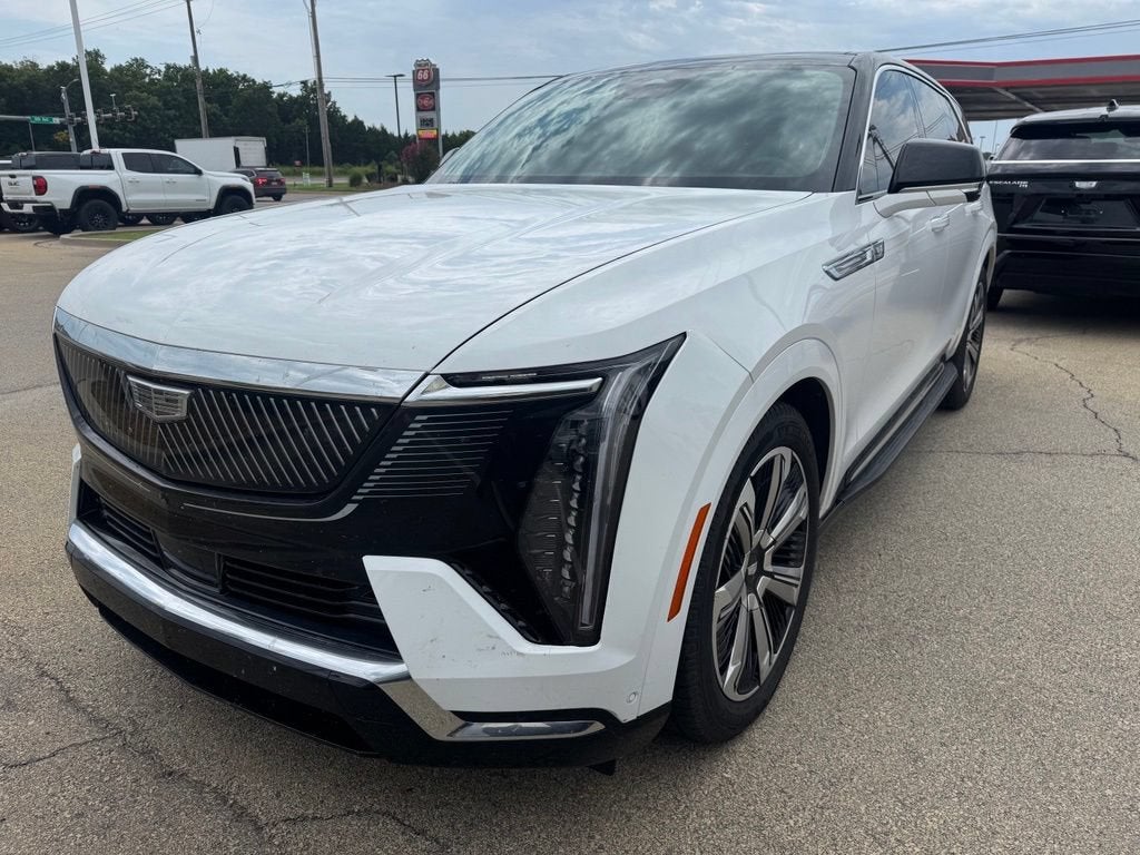 2025 Cadillac ESCALADE IQ Luxury 2