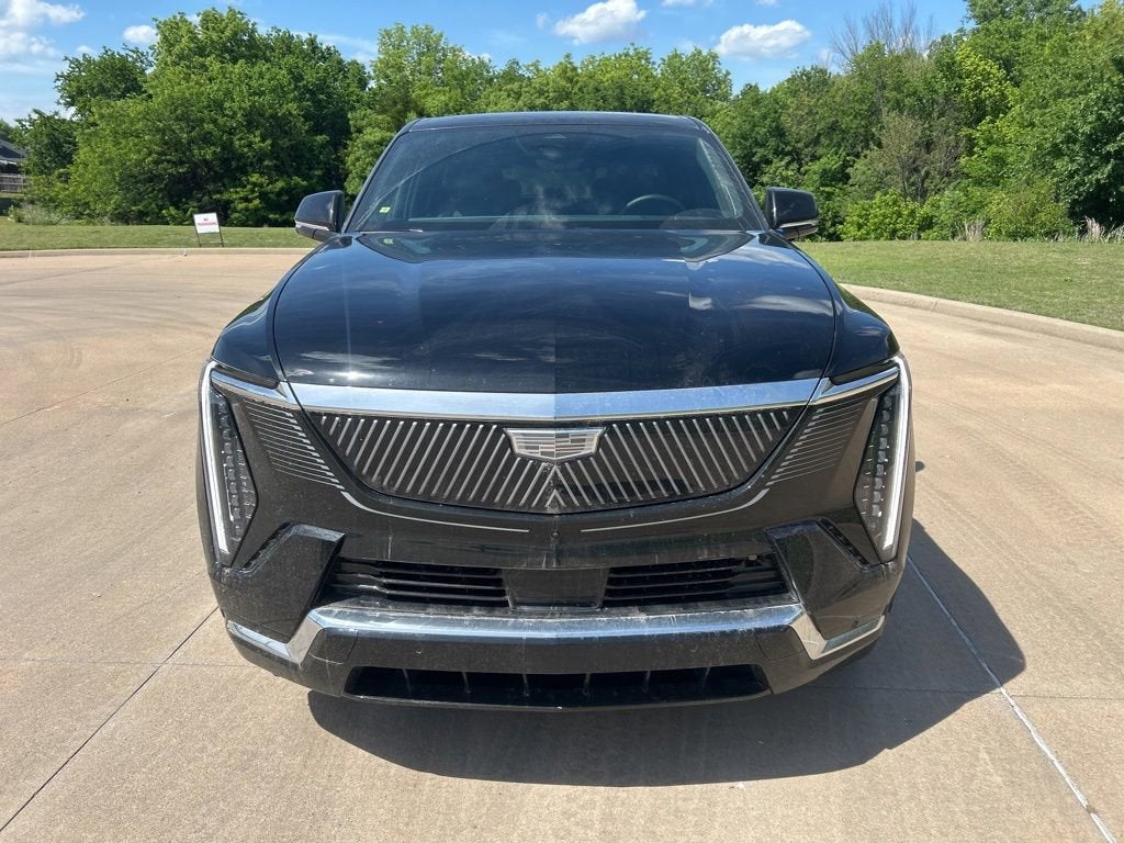 2025 Cadillac ESCALADE IQ Luxury 2