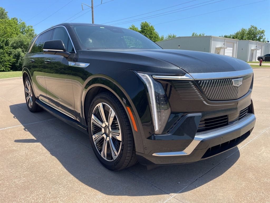 2025 Cadillac ESCALADE IQ Luxury 2
