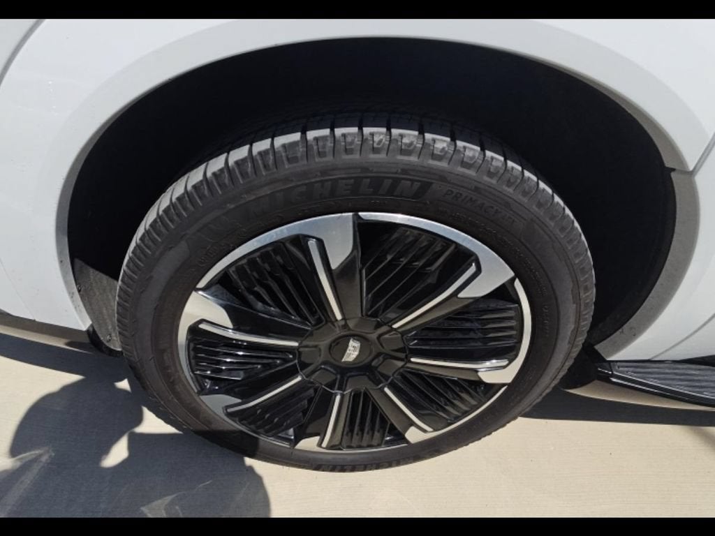 2025 Cadillac ESCALADE IQ Sport 1
