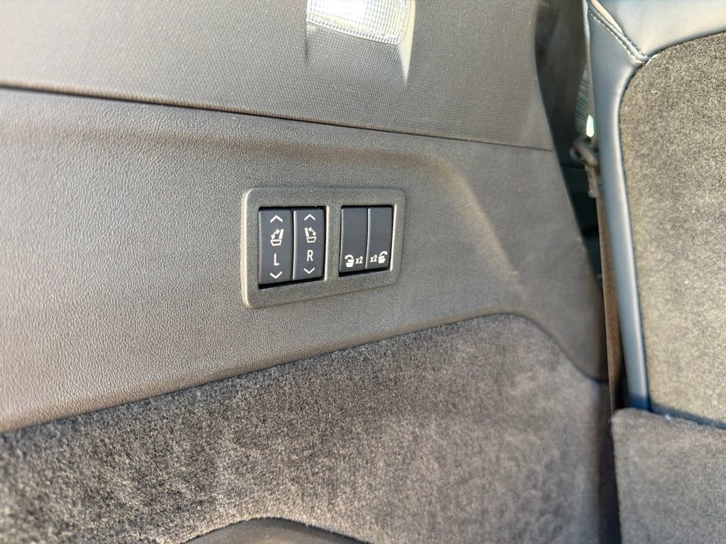 2026 Cadillac ESCALADE IQ Premium Sport