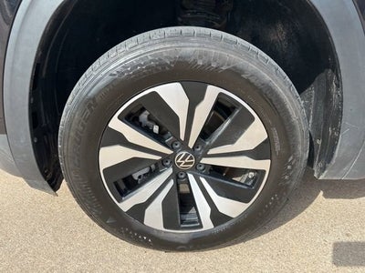 2024 Volkswagen Atlas 2.0T SE