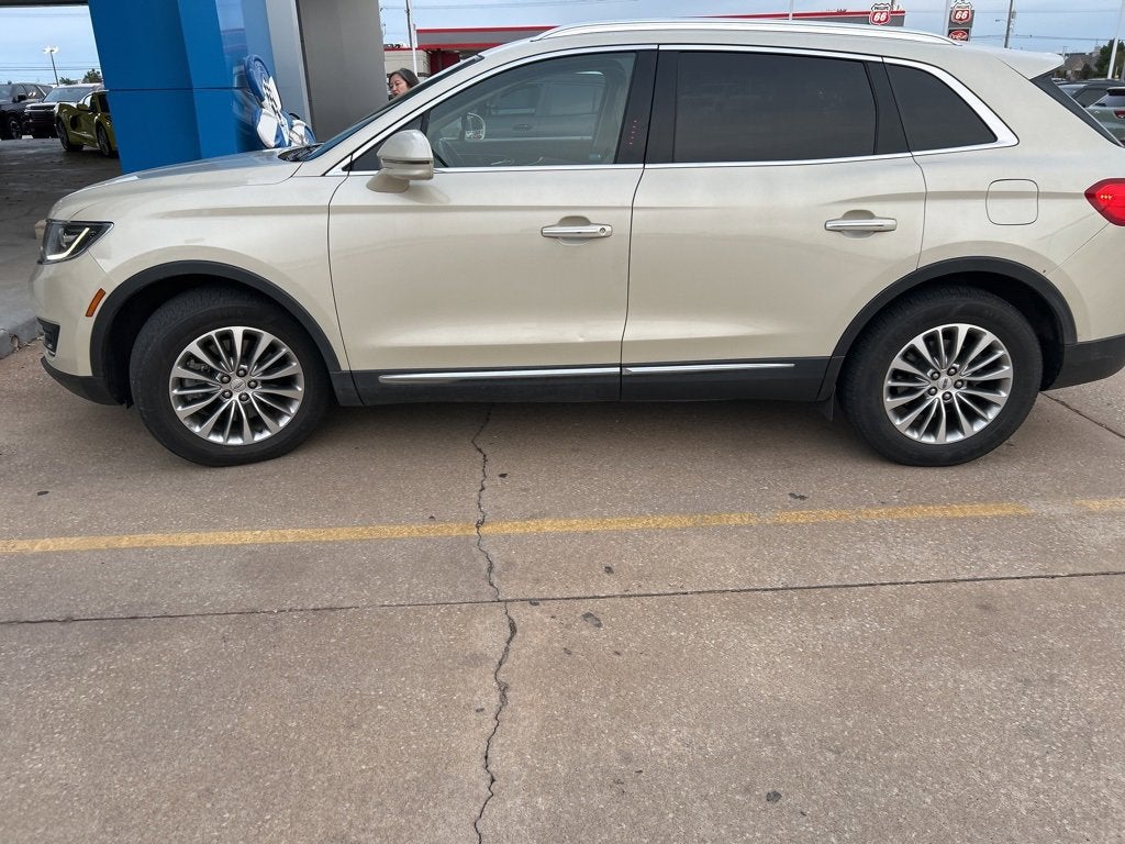 2016 Lincoln MKX Select