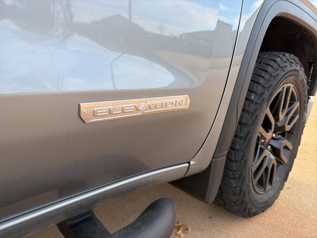 2025 GMC Sierra 1500 Elevation