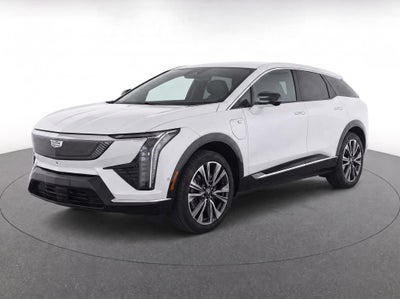 2025 Cadillac OPTIQ Luxury 2