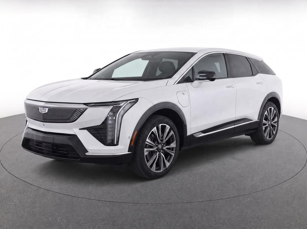 2025 Cadillac OPTIQ Luxury 2