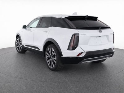 2025 Cadillac OPTIQ Luxury 2