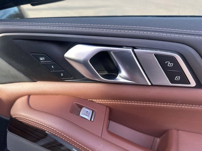 2023 BMW X7 xDrive40i