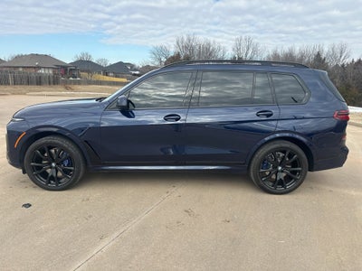 2025 BMW X7 xDrive40i