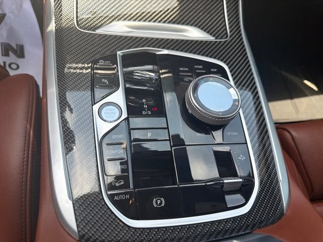 2024 BMW X7 M60i