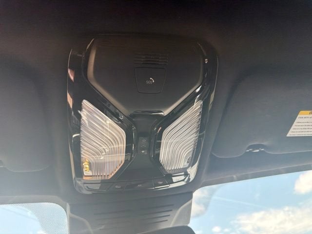 2024 BMW X7 M60i